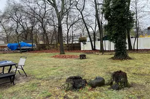 76 Samuel St, Ronkonkoma, NY 11779 - Photo 3