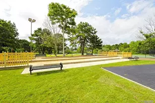 77 Village Cir W, Manorville, NY 11949 - Photo 29