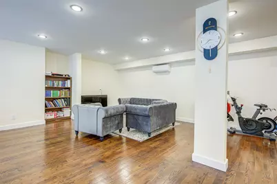 67 Brewster St, New York, NY 10304 - Photo 9