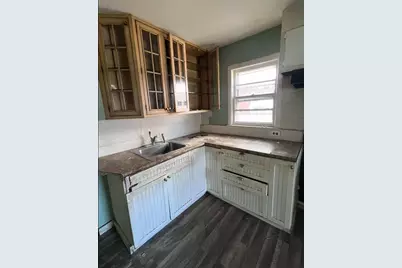 119 Broadfield Road, Hempstead, NY 11550 - Photo 5