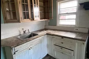 119 Broadfield Rd, Hempstead, NY 11550 - Photo 5