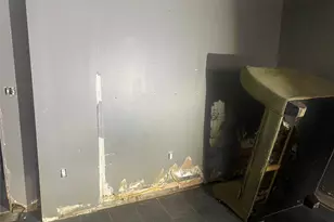 2713 Eastchester Rd, Bronx, NY 10469 - Photo 9