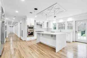 539 Split Rock Rd, Syosset, NY 11791 - Photo 11