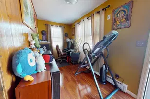 31-06 Healy Ave, Bayswater, NY 11691 - Photo 19