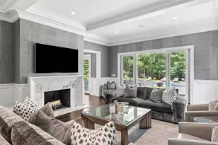 471 Middle Line Hwy, Sag Harbor, NY 11963 - Photo 11