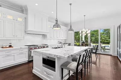 471 Middle Line Highway, Sag Harbor, NY 11963 - Photo 13