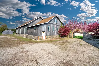 29525 Main, Orient, NY 11957 - Photo 11