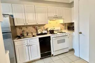 87-30 62nd Ave, Rego Park, NY 11374 - Photo 9