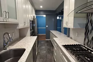 470 N Broadway, Yonkers, NY 10701 - Photo 7