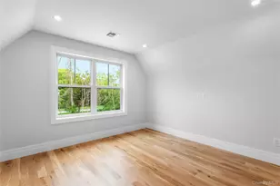 33 Lagoon Ct, South Jamesport, NY 11901 - Photo 11