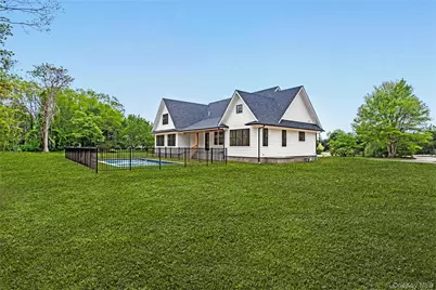 33 Lagoon Court, South Jamesport, NY 11901 - Photo 5