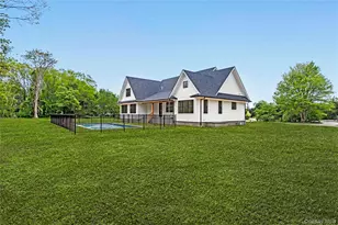 33 Lagoon Ct, South Jamesport, NY 11901 - Photo 5