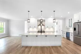 33 Lagoon Ct, South Jamesport, NY 11901 - Photo 7