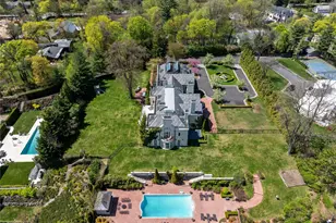 6B Blue Sea Ln, Great Neck, NY 11024 - Photo 47