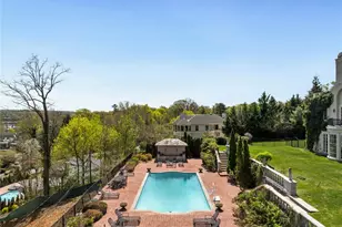 6B Blue Sea Ln, Great Neck, NY 11024 - Photo 41