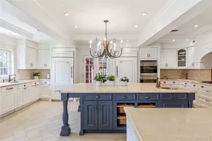 6B Blue Sea Ln, Great Neck, NY 11024 - Photo 21