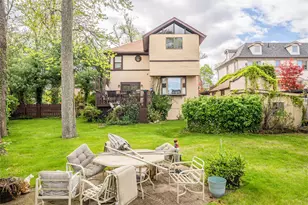 14-35 161st St, Whitestone, NY 11357 - Photo 13