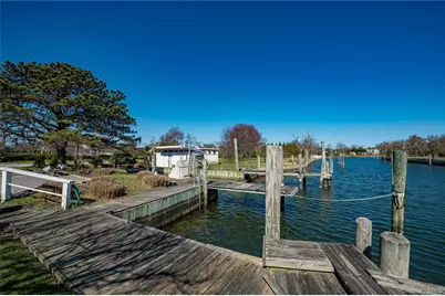 101 West Lane, Bay Shore, NY 11706 - Photo 17