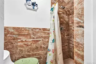 2723 Colden Ave, Bronx, NY 10469 - Photo 23