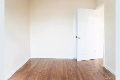 2723 Colden Avenue, Bronx, NY 10469 - Photo 11