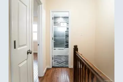 2723 Colden Avenue, Bronx, NY 10469 - Photo 7