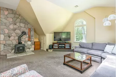 12 Woodland Court S, Bedford, NY 10506 - Photo 23