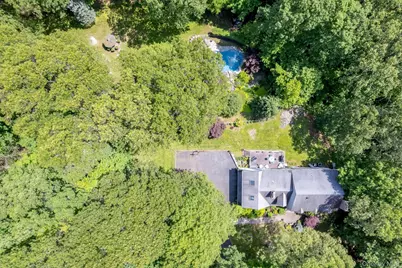 12 Woodland Court S, Bedford, NY 10506 - Photo 5