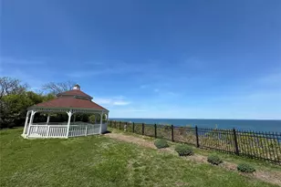 66 Cliff Rd, Port Jefferson, NY 11777 - Photo 9