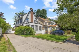 47-18 163 St, Flushing, NY 11358 - Photo 3