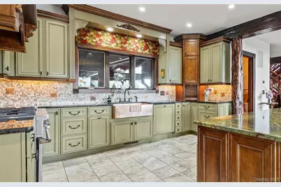 165 Drake Road, Pleasant Valley, NY 12569 - Photo 11