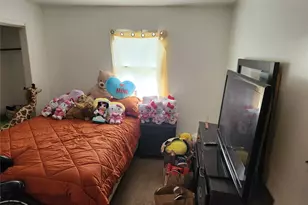 35 Mulford Pl, Hempstead, NY 11550 - Photo 17