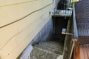 35 Mulford Pl, Hempstead, NY 11550 - Photo 21