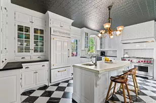 381 W Neck Rd, Lloyd Harbor, NY 11743 - Photo 13