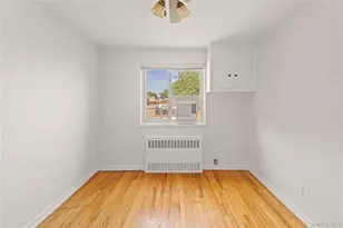 224-17 Manor Rd, Queens Village, NY 11427 - Photo 9