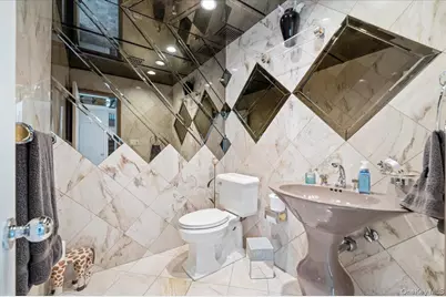 54 Northgate Circle, Melville, NY 11747 - Photo 13