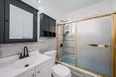 760 Spur Drive N, Bay Shore, NY 11706 - Photo 25