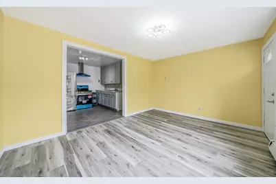 760 Spur Drive N, Bay Shore, NY 11706 - Photo 11