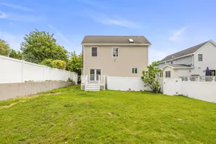 8 Maple St, Glenwood Landing, NY 11547 - Photo 25