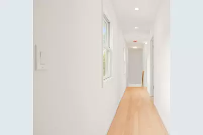 8 Maple Street, Glenwood Landing, NY 11547 - Photo 15