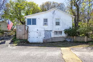 31 Beach Hill Dr, Calverton, NY 11933 - Photo 29