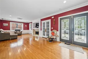 3348 Polo Pl, Bronx, NY 10465 - Photo 3