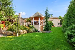 5 Glen Hill Ct, Dix Hills, NY 11746 - Photo 45