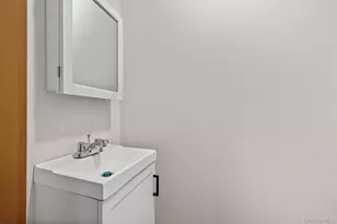 15 Riley Rd, New Windsor, NY 12553 - Photo 9