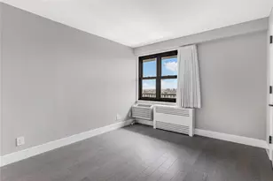 175 W 95th St, New York, NY 10025 - Photo 11