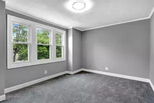 62-22 80th Rd, Glendale, NY 11385 - Photo 13