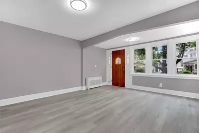 62-22 80th Road, Glendale, NY 11385 - Photo 5