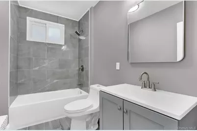 62-22 80th Road, Glendale, NY 11385 - Photo 15