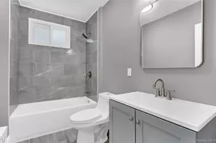 62-22 80th Rd, Glendale, NY 11385 - Photo 15