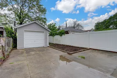 62-22 80th Road, Glendale, NY 11385 - Photo 21