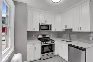 62-22 80th Rd, Glendale, NY 11385 - Photo 9